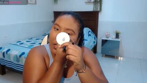 Snapshot of caroldelatorre chatting on 11/05/25, 07:47 Carol de la torre online show from 11/05/25, 07:47