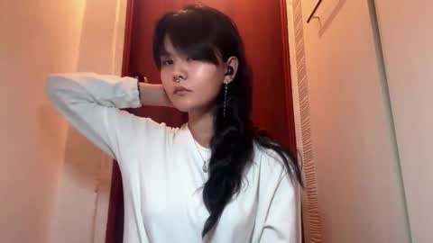 Snapshot of carolfreer chatting on 11/08/25, 01:11 Kim online show from 11/08/25, 01:11