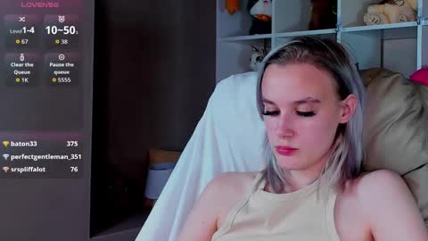 Carol online show from 11/21/25, 09:24