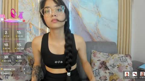 Snapshot of carolina23_pm chatting on 04/08/26, 12:43 carolina23_pm online show from 04/08/26, 12:43