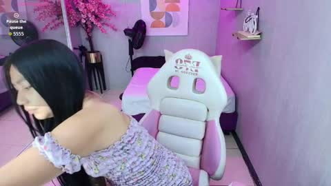 CAROLINA.  online show from 04/28/26, 12:32