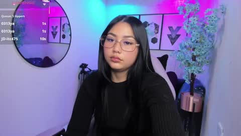 CAROLINA.  online show from 06/03/26, 02:33