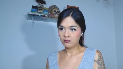 Snapshot of carolina_ml chatting on 10/08/25, 03:31 CarolinaM online show from 10/08/25, 03:31