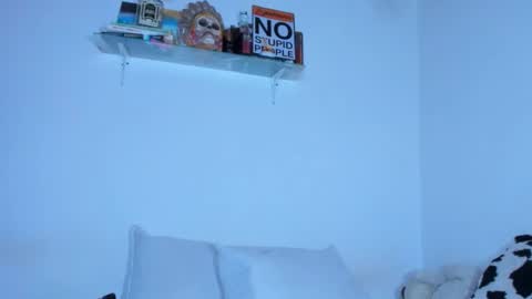 Snapshot of carolina_ml chatting on 11/01/25, 03:58 CarolinaM online show from 11/01/25, 03:58