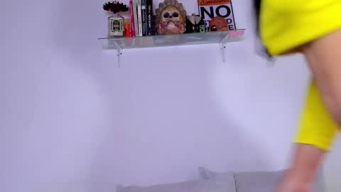 Snapshot of carolina_ml chatting on 03/17/26, 03:04 CarolinaM online show from 03/17/26, 03:04