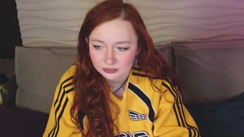 Snapshot of carolina_winter chatting on 01/23/25, 08:25 Mira online show from 01/23/25, 08:25