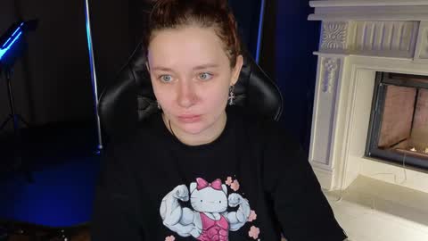 Snapshot of carolina_winter chatting on 02/05/25, 05:41 Mira online show from 02/05/25, 05:41