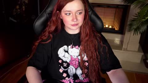 Snapshot of carolina_winter chatting on 02/08/25, 02:49 Mira online show from 02/08/25, 02:49