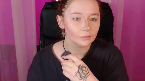 Snapshot of carolina_winter chatting on 02/11/25, 05:58 Mira online show from 02/11/25, 05:58