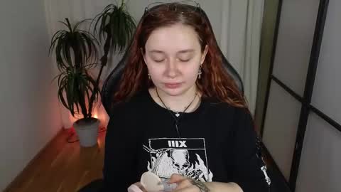 Snapshot of carolina_winter chatting on 02/12/25, 12:22 Mira online show from 02/12/25, 12:22