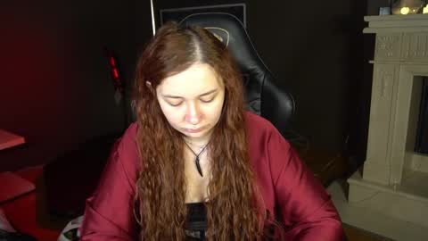 Snapshot of carolina_winter chatting on 02/24/25, 08:27 Mira online show from 02/24/25, 08:27