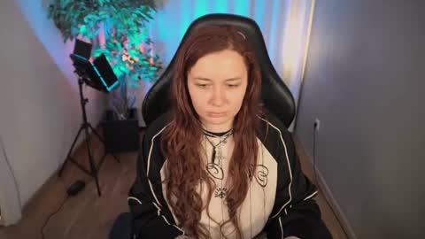 Snapshot of carolina_winter chatting on 03/02/25, 01:16 Mira online show from 03/02/25, 01:16