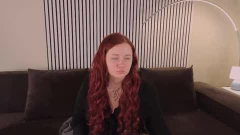 Snapshot of carolina_winter chatting on 09/09/25, 06:46 Mira online show from 09/09/25, 06:46