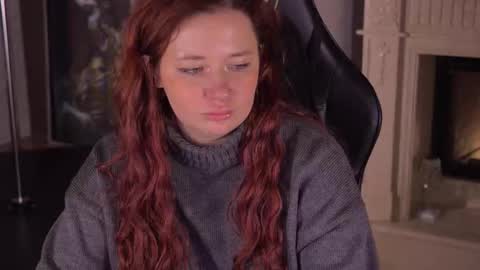 Snapshot of carolina_winter chatting on 10/10/25, 09:19 Mira online show from 10/10/25, 09:19