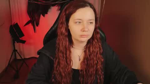 Snapshot of carolina_winter chatting on 11/06/25, 06:25 Mira online show from 11/06/25, 06:25