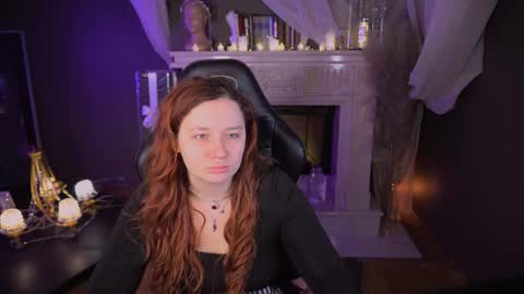 Snapshot of carolina_winter chatting on 11/26/25, 12:17 Mira online show from 11/26/25, 12:17