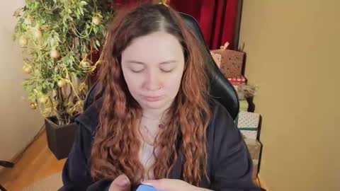 Snapshot of carolina_winter chatting on 01/07/26, 05:21 Mira online show from 01/07/26, 05:21