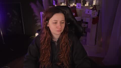 Snapshot of carolina_winter chatting on 01/08/26, 05:21 Mira online show from 01/08/26, 05:21