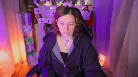 Snapshot of carolina_winter chatting on 01/13/26, 05:02 Mira online show from 01/13/26, 05:02