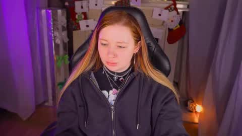 Snapshot of carolina_winter chatting on 01/15/26, 05:34 Mira online show from 01/15/26, 05:34