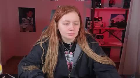 Snapshot of carolina_winter chatting on 01/16/26, 05:55 Mira online show from 01/16/26, 05:55