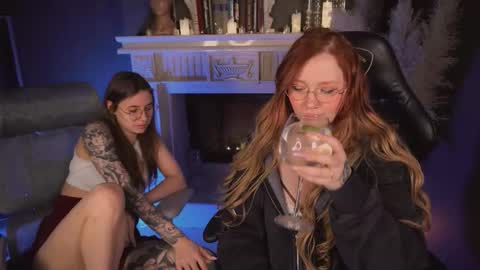 Snapshot of carolina_winter chatting on 01/16/26, 08:24 Mira online show from 01/16/26, 08:24