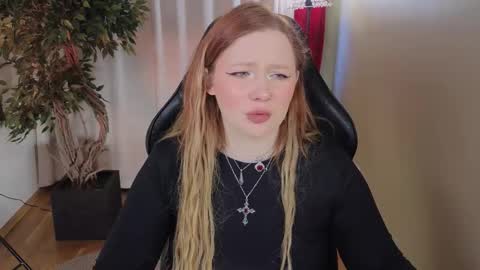 Snapshot of carolina_winter chatting on 02/03/26, 06:40 Mira online show from 02/03/26, 06:40