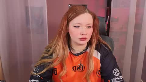 Snapshot of carolina_winter chatting on 02/17/26, 05:15 Mira online show from 02/17/26, 05:15