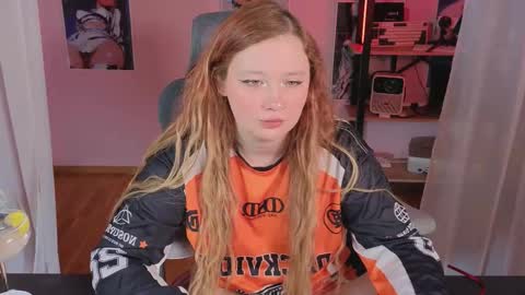 Snapshot of carolina_winter chatting on 03/03/26, 05:13 Mira online show from 03/03/26, 05:13