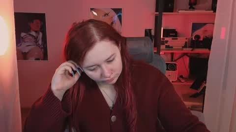 Snapshot of carolina_winter chatting on 04/24/26, 06:49 Mira online show from 04/24/26, 06:49