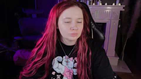 Snapshot of carolina_winter chatting on 05/03/26, 05:35 Mira online show from 05/03/26, 05:35