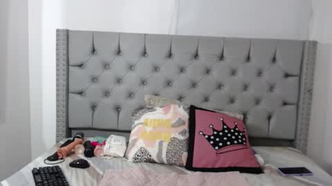 Snapshot of carolinacrus01 chatting on 01/23/25, 12:25 Carolina online show from 01/23/25, 12:25