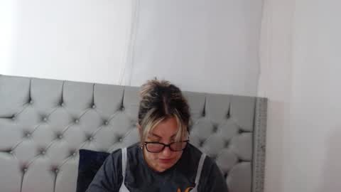 Snapshot of carolinacrus01 chatting on 02/12/25, 10:26 Carolina online show from 02/12/25, 10:26