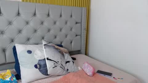 Snapshot of carolinacrus01 chatting on 02/27/25, 08:42 Carolina online show from 02/27/25, 08:42