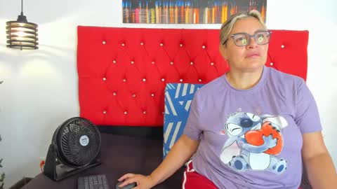 Snapshot of carolinacrus01 chatting on 10/26/25, 02:56 Carolina online show from 10/26/25, 02:56