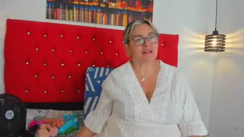 Snapshot of carolinacrus01 chatting on 11/05/25, 04:51 Carolina online show from 11/05/25, 04:51