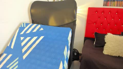 Snapshot of carolinacrus01 chatting on 11/09/25, 03:10 Carolina online show from 11/09/25, 03:10