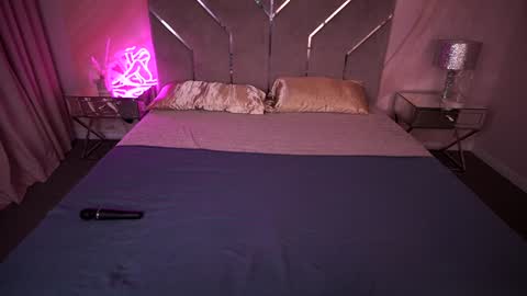 Snapshot of carolinadia chatting on 01/22/25, 08:59 carolinadia online show from 01/22/25, 08:59