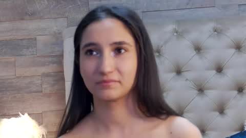 Snapshot of carolinahart chatting on 01/10/26, 06:42 carolinahart online show from 01/10/26, 06:42