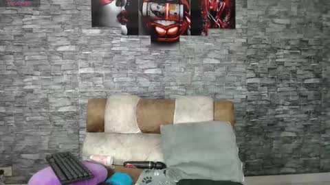 Snapshot of carolinajamess chatting on 02/03/26, 01:48 Camelia online show from 02/03/26, 01:48