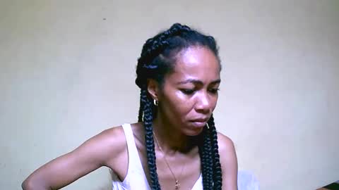 Snapshot of caroline151047 chatting on 01/31/25, 04:58 caroline151047 online show from 01/31/25, 04:58