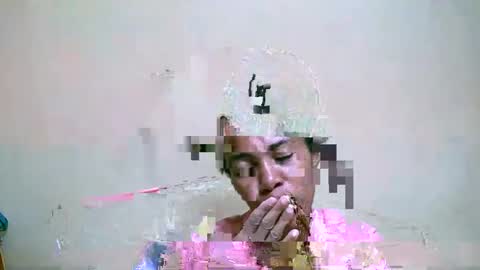 Snapshot of caroline151047 chatting on 02/10/25, 04:04 caroline151047 online show from 02/10/25, 04:04