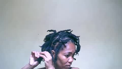 Snapshot of caroline151047 chatting on 02/12/25, 04:33 caroline151047 online show from 02/12/25, 04:33