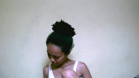 Snapshot of caroline151047 chatting on 02/15/25, 12:11 caroline151047 online show from 02/15/25, 12:11