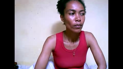 Snapshot of caroline151047 chatting on 03/04/25, 12:12 caroline151047 online show from 03/04/25, 12:12