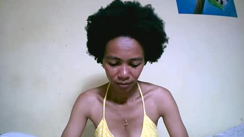 Snapshot of caroline151047 chatting on 03/06/25, 05:43 caroline151047 online show from 03/06/25, 05:43