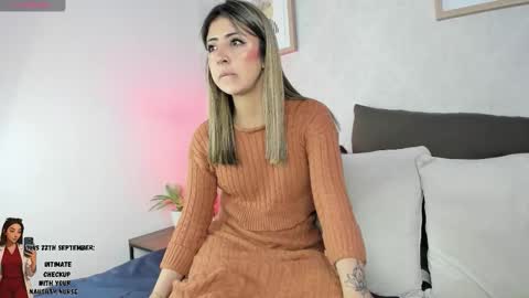  Caroline  online show from 09/19/25, 10:38