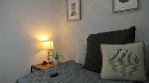  Caroline  online show from 11/19/25, 11:32