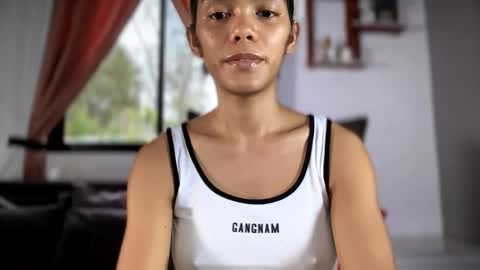 Snapshot of caroline_east chatting on 05/15/26, 11:56 caroline_east online show from 05/15/26, 11:56