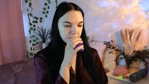 Mary and Carol online show from 09/18/25, 02:19